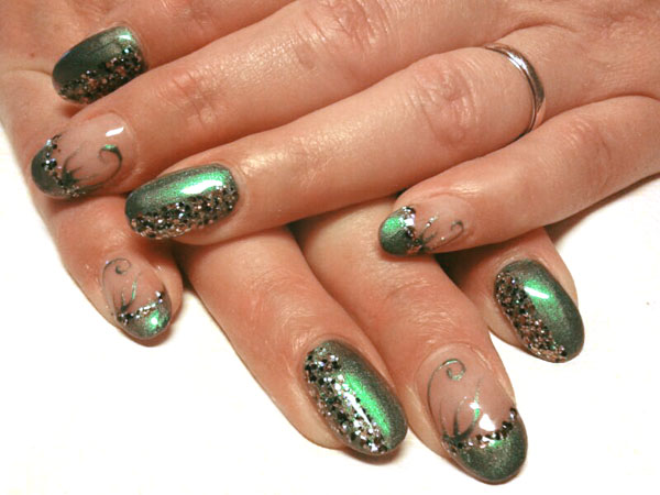 Perlmutt Grun Schimmernd Mit Akzentnagel Sf4nails