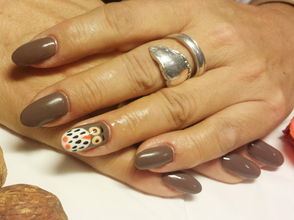 Nageldesign mit Eule